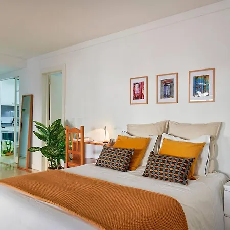 Cosy And Modern With Garage And Swimming Pool Apartment Lissabon