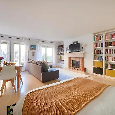 Cosy And Modern With Garage And Swimming Pool Apartment Lissabon